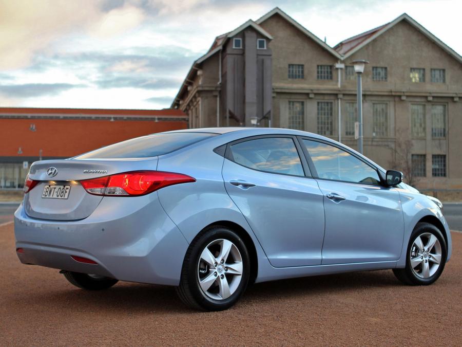  Hyundai Elantra 2011 года  (AU) (фото 12 из 16)